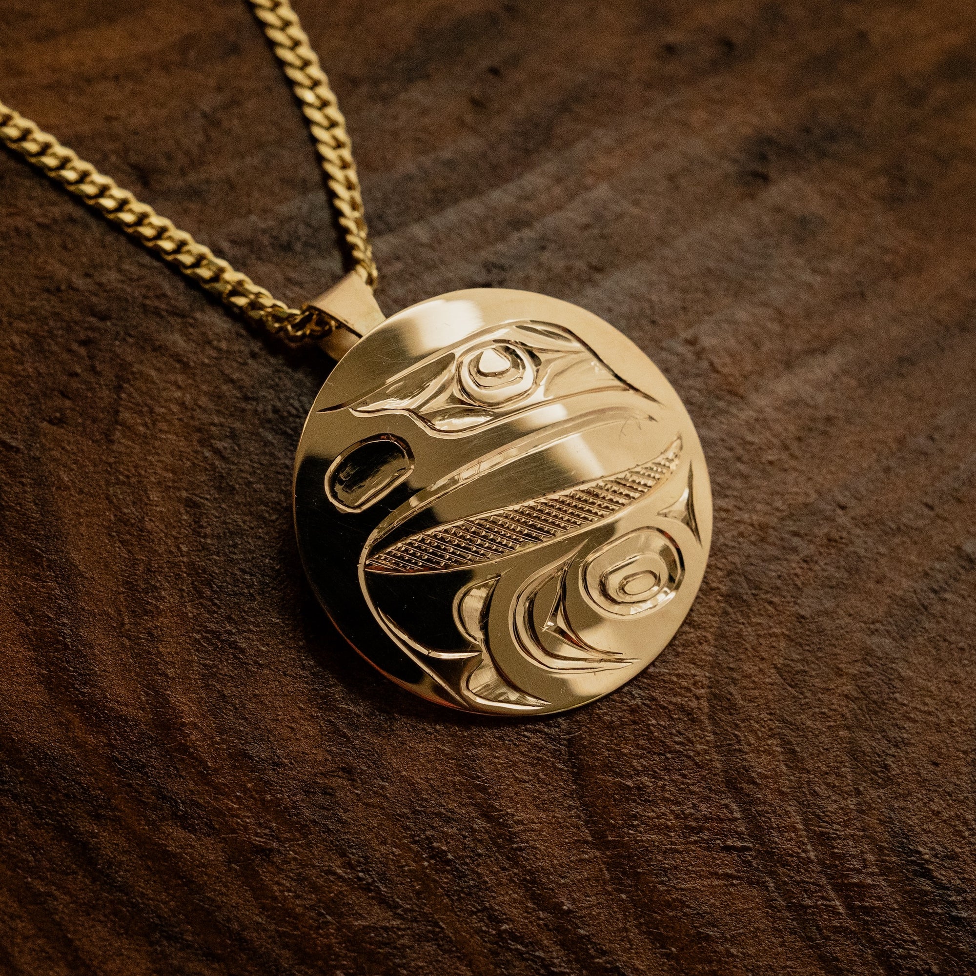 Gold eagle store pendant necklace
