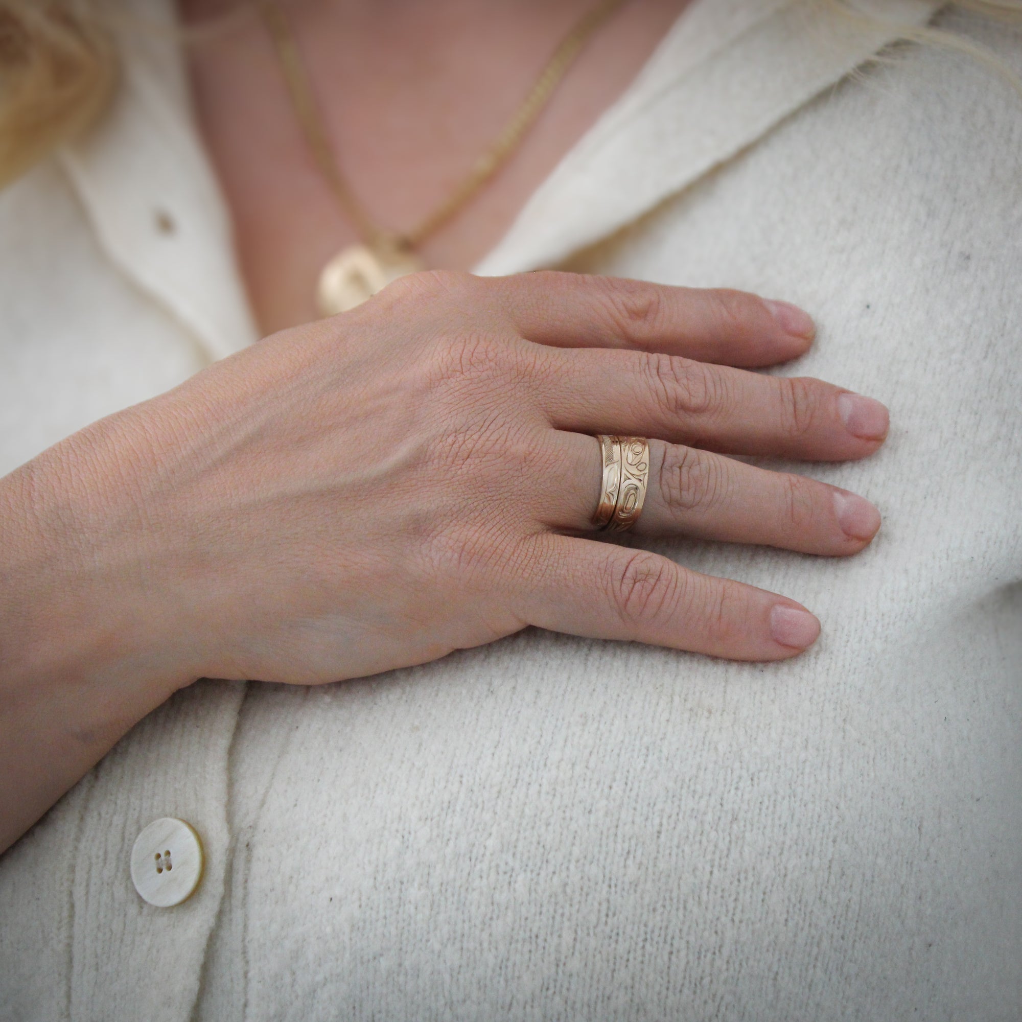 Narrow 14K Gold Orca Wrap Ring By James Sawyer (Haida)