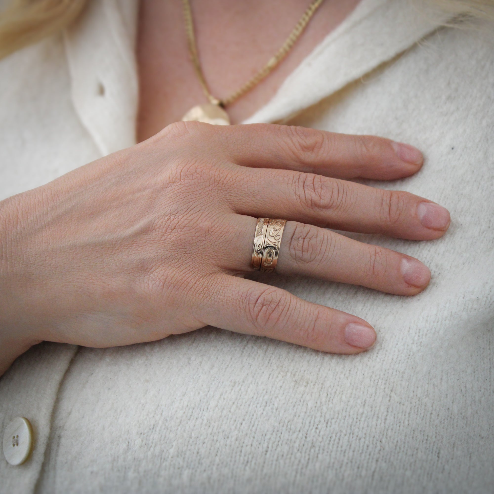Narrow 14K Gold Orca Wrap Ring By James Sawyer (Haida)