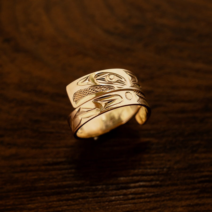 Narrow 14K Gold Eagle Wrap Ring by James Sawyer (Haida)