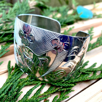 Haida-hummigbird-bracelet-james-sawyer
